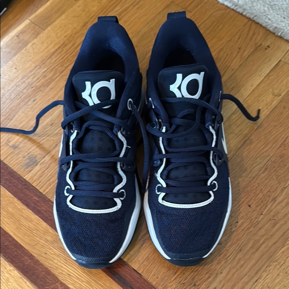 Kids Basketball Shoes